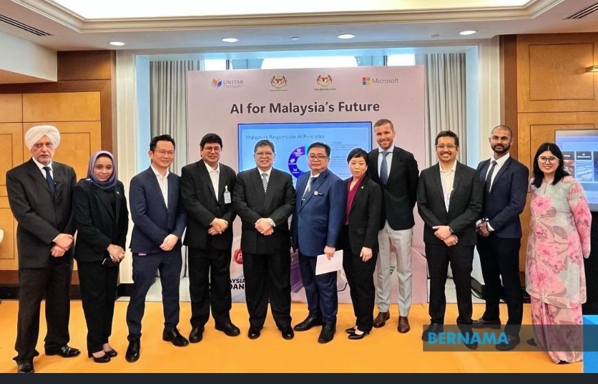 Malaysia To Propose Ai Initiatives To ASEAN Secretariat For Regional Advancement - Johari